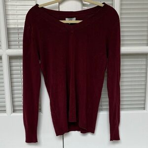 Croft & Barrow Burgundy Long Sleeve V-Neck Top